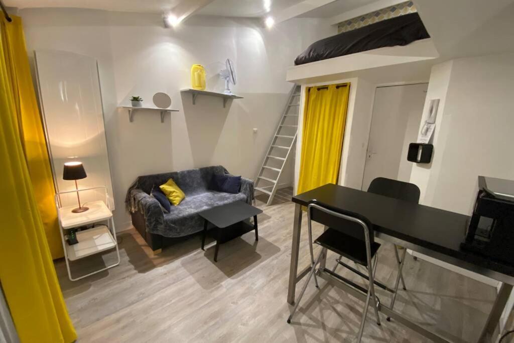 Charmant Studio Hypercentre Руан Екстериор снимка