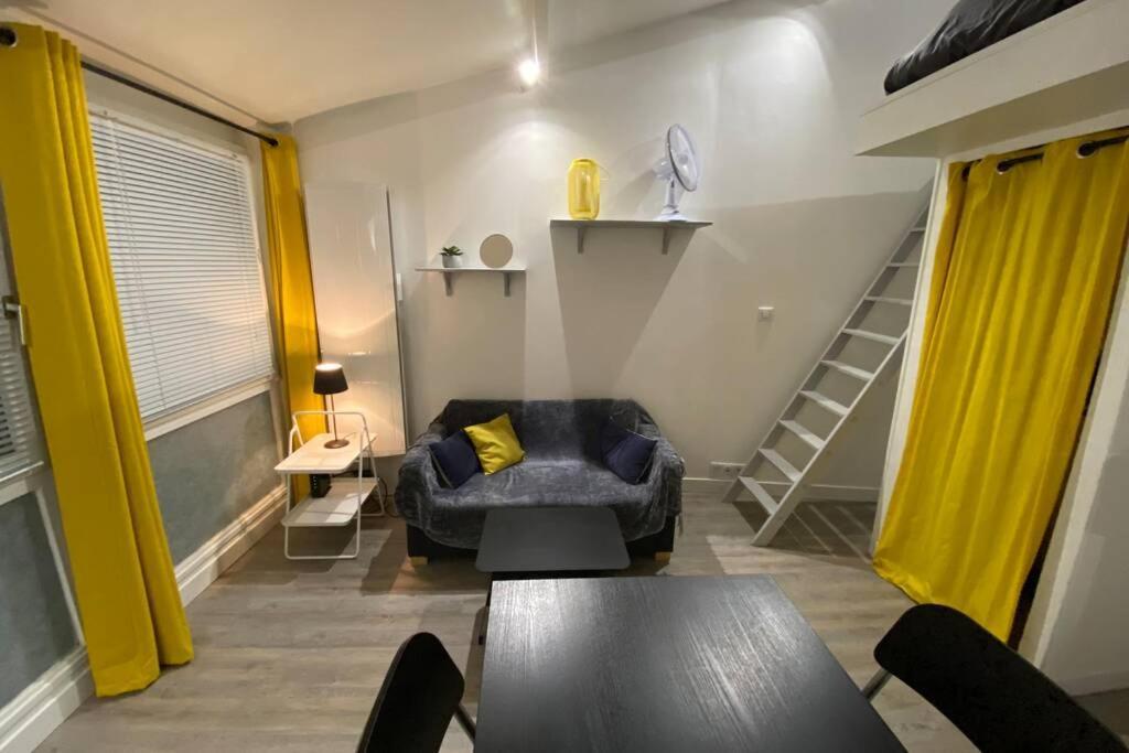 Charmant Studio Hypercentre Руан Екстериор снимка